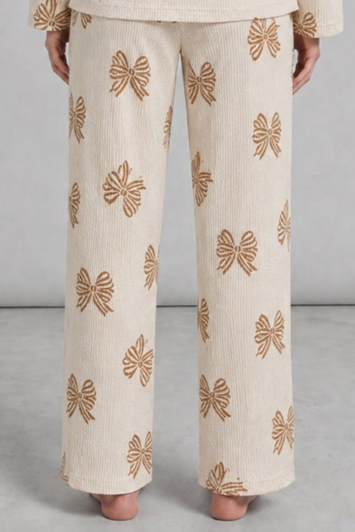 Kadın Desenli Uzun Kollu Krem Pijama Takımı 4762