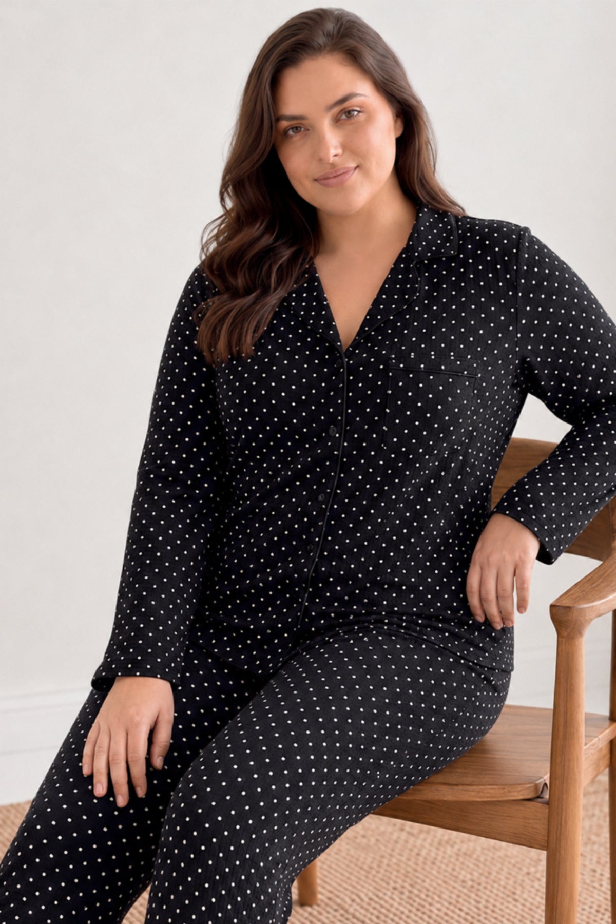 Kadın Puantiyeli Düğmeli Siyah Pijama Takımı 852