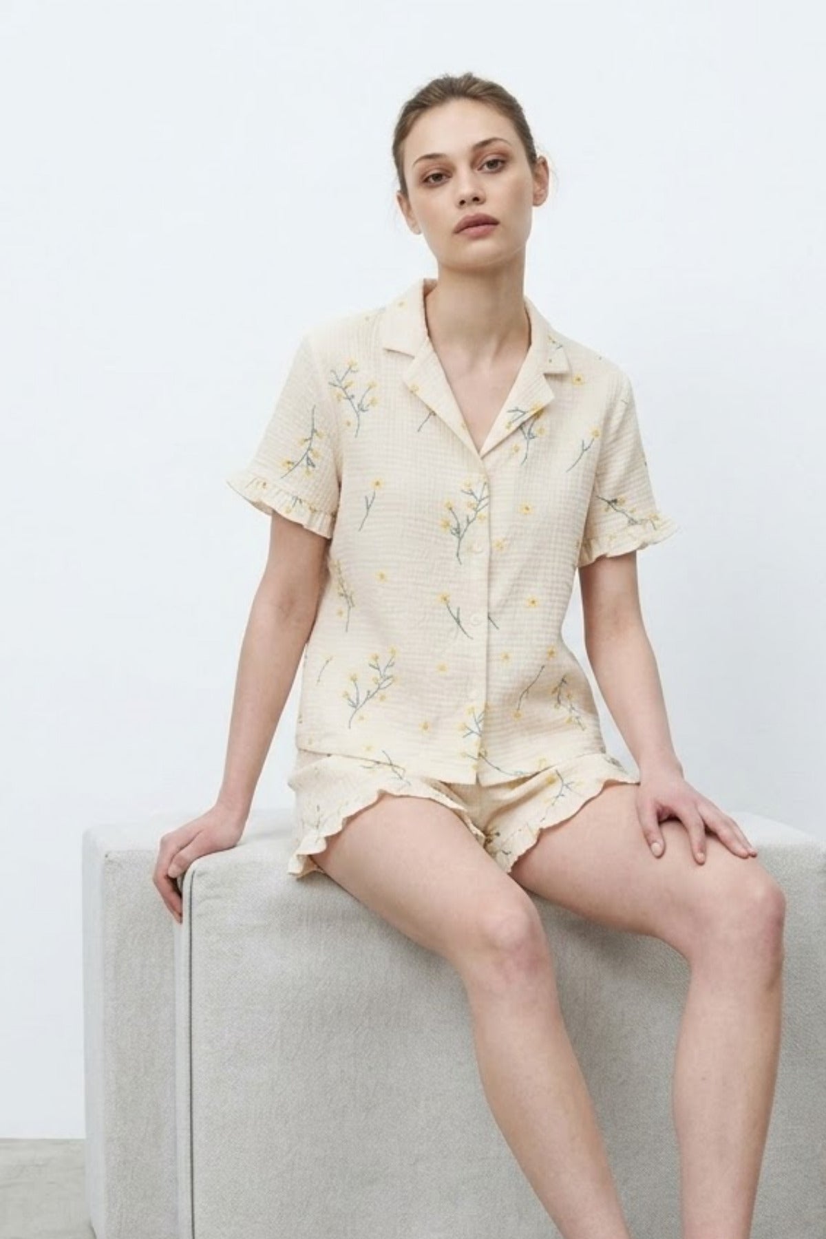 Kadın Premium Fırfırlı Çok Renkli Pijama Takımı